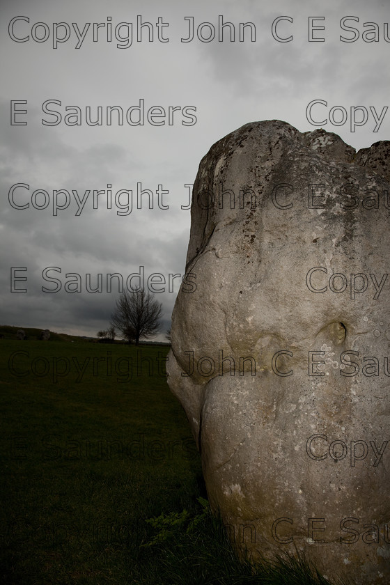 IMG 8766 
 Avebury stone 03 
 Keywords: Avebury,stone,rock,neolithic,prehistoric,Wiltshire,England,sandstone,sarsen stone,landscape