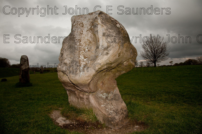 IMG 8771 
 Avebury stone 01 
 Keywords: Avebury,stone,rock,neolithic,prehistoric,Wiltshire,England,sandstone,sarsen stone