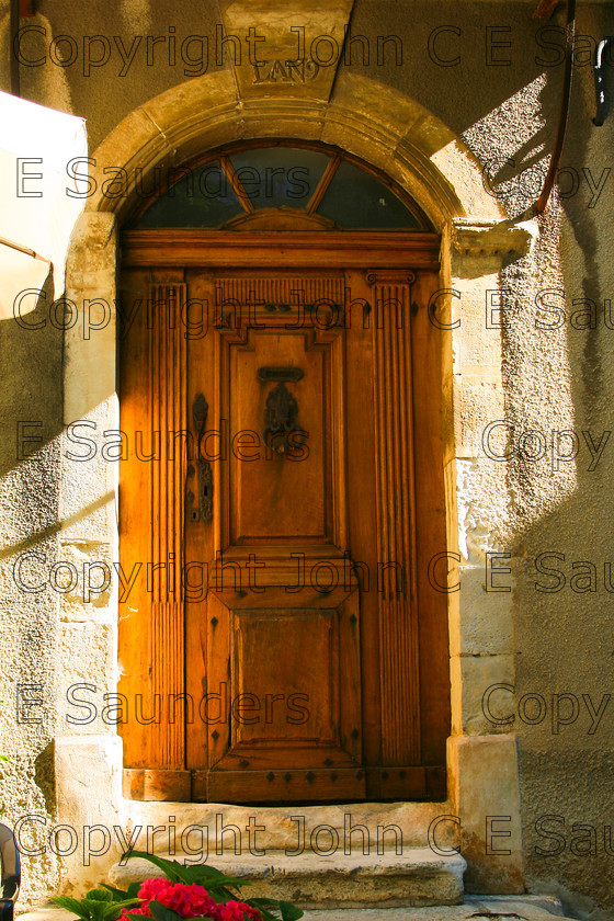 Door1 
 Old French door 
 Keywords: door,arch,France,Sault,Provence,wood,stone